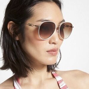 Chic Brown Gradient Sunglasses